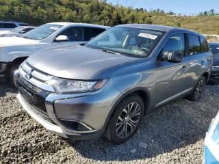2018 Mitsubishi Outlander ES с VIN JA4AD2A38JZ011185, выставлен на аукционе Copart как лот 85500375 с пробегом 134 551 миль миль и Чистый • Clean title. История ставок и продаж доступна на DreamBid. Изображение 1.