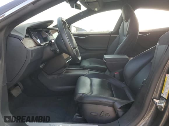 ✅ 2021 Tesla Model S Long Range Plus • VIN: 5YJSA1E26MF427194 • Lot: 89379855. Wystawiony na Copart z przebiegiem 58 441 mil. Bezpłatny archiwum sprzedaży aukcyjnych z USA i szczegółowy raport historii pojazdu na DreamBid. Zdjęcie 7.