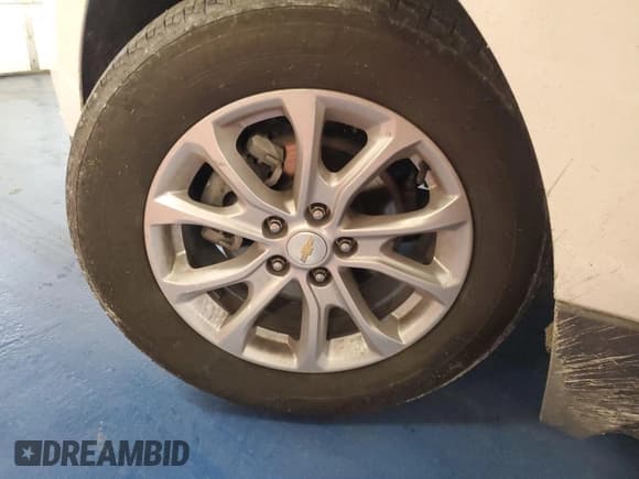 ✅ 2021 Chevrolet Equinox LT • VIN: 3GNAXJEV8MS121066 • Лот: 42295249. Опубликован ранее на IAAI с пробегом 33 279 миль. Бесплатный доступ к архиву аукционных продаж из США и подробный отчёт об истории автомобиля на DreamBid. Изображение 1.