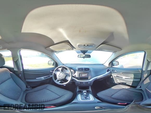 ✅ 2015 Dodge Journey SXT • VIN: 3C4PDCBG7FT627773 • Лот: 67106455. Опубликован ранее на Copart с пробегом 155 532 миль. Бесплатный доступ к архиву аукционных продаж из США и подробный отчёт об истории автомобиля на DreamBid. Изображение 15.