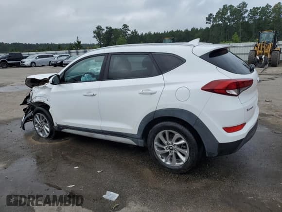 ✅ 2018 Hyundai Tucson SEL • VIN: KM8J3CA40JU698016 • Лот: 71360835. Опубликован ранее на Copart с пробегом 109 120 миль. Бесплатный доступ к архиву аукционных продаж из США и подробный отчёт об истории автомобиля на DreamBid. Изображение 2.