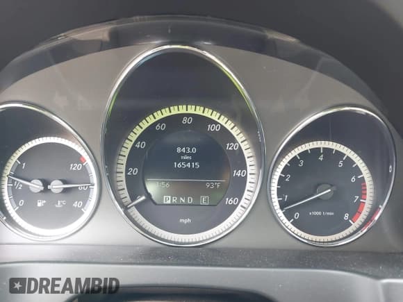 ✅ 2011 Mercedes-Benz C 300 Sport • VIN: WDDGF8BB2BR134569 • Лот: 42924310. Опубликован ранее на IAAI с пробегом 165 450 миль. Бесплатный доступ к архиву аукционных продаж из США и подробный отчёт об истории автомобиля на DreamBid. Изображение 7.