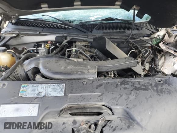 ✅ 2005 Chevrolet Suburban Z71 • VIN: 3GNFK16ZX5G194952 • Лот: 78400754. Опубликован ранее на Copart с пробегом Не указан. Бесплатный доступ к архиву аукционных продаж из США и подробный отчёт об истории автомобиля на DreamBid. Изображение 11.