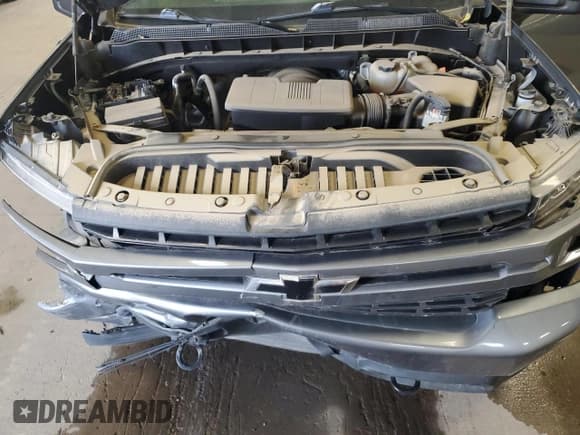 ✅ 2019 Chevrolet Silverado 1500 RST • VIN: 1GCRYEED0KZ348551 • Лот: 71456725. Опубликован ранее на Copart с пробегом 34 255 миль. Бесплатный доступ к архиву аукционных продаж из США и подробный отчёт об истории автомобиля на DreamBid. Изображение 11.