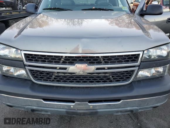 ✅ 2006 Chevrolet Silverado 1500 LS • VIN: 1GCEC19X96Z144475 • Лот: 80360074. Опубликован ранее на Copart с пробегом 185 488 миль. Бесплатный доступ к архиву аукционных продаж из США и подробный отчёт об истории автомобиля на DreamBid. Изображение 11.