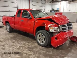 ✅ 2008 Dodge Dakota SLT • VIN: 1D7HW42K78S520323 • Лот: 42643266. Опубликован ранее на IAAI с пробегом 200 945 миль. Бесплатный доступ к архиву аукционных продаж из США и подробный отчёт об истории автомобиля на DreamBid. Изображение 1.