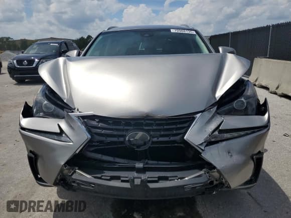 ✅ 2019 Lexus NX 300 • VIN: JTJYARBZ0K2124757 • Lot: 70988135. Wystawiony na Copart z przebiegiem 147 mil. Bezpłatny archiwum sprzedaży aukcyjnych z USA i szczegółowy raport historii pojazdu na DreamBid. Zdjęcie 5.
