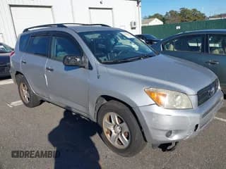 ✅ 2008 Toyota RAV4 • VIN: JTMBK33V586038702 • Lot: 43766440. Listed on IAAI with 179,585 mi. Free auction sales archive from the USA and detailed vehicle history report at DreamBid. Image 1.