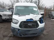 ✅ 2017 Ford Transit • VIN: 1FTYR2CM0HKB09349 • Lot: 41441869. Wystawiony na IAAI z przebiegiem 173 572 mil. Bezpłatny archiwum sprzedaży aukcyjnych z USA i szczegółowy raport historii pojazdu na DreamBid. Zdjęcie 13.