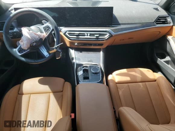 ✅ 2024 BMW 3 Series 330i • VIN: 3MW69FF09R8E51499 • Lot: 67134255. Wystawiony na Copart z przebiegiem Nie podano. Bezpłatny archiwum sprzedaży aukcyjnych z USA i szczegółowy raport historii pojazdu na DreamBid. Zdjęcie 8.