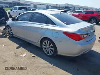 ✅ 2011 Hyundai Sonata Limited • VIN: 5NPEC4AC4BH238520 • Лот: 43352804. Опубликован ранее на IAAI с пробегом 228 757 миль. Бесплатный доступ к архиву аукционных продаж из США и подробный отчёт об истории автомобиля на DreamBid. Изображение 3.