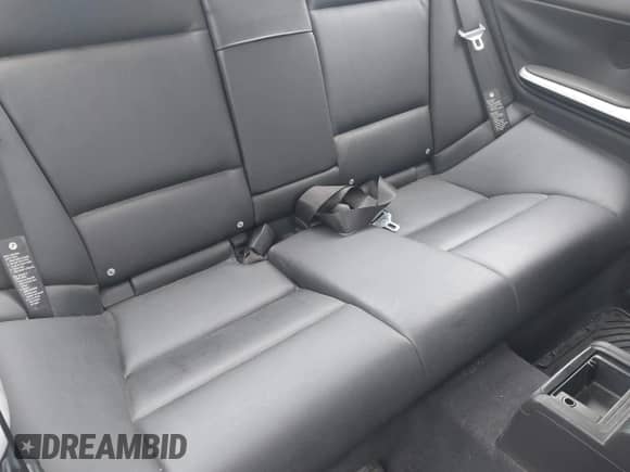 2006 BMW 3 Series 325Ci с VIN WBABD33486JY99882, выставлен на аукционе IAAI как лот 42682485 с пробегом 102 795 миль миль и . История ставок и продаж доступна на DreamBid. Изображение 8.