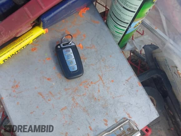 ✅ 2011 Kia Sorento EX • VIN: 5XYKUDA26BG087484 • Lot: 43233402. Wystawiony na IAAI z przebiegiem 227 835 mil. Bezpłatny archiwum sprzedaży aukcyjnych z USA i szczegółowy raport historii pojazdu na DreamBid. Zdjęcie 11.