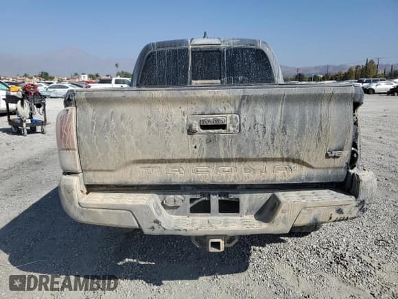 ✅ 2020 Toyota Tacoma TRD Off Road • VIN: 3TMCZ5AN9LM351291 • Lot: 82294775. Wystawiony na Copart z przebiegiem 46 004 mil. Bezpłatny archiwum sprzedaży aukcyjnych z USA i szczegółowy raport historii pojazdu na DreamBid. Zdjęcie 6.