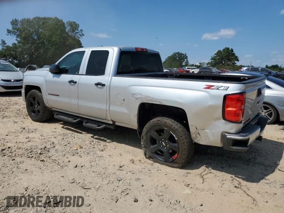 ✅ 2019 Chevrolet Silverado 1500 LT • VIN: 2GCVKPEC6K1202019 • Lot: 68289334. Wystawiony na Copart z przebiegiem Nie podano. Bezpłatny archiwum sprzedaży aukcyjnych z USA i szczegółowy raport historii pojazdu na DreamBid. Zdjęcie 2.