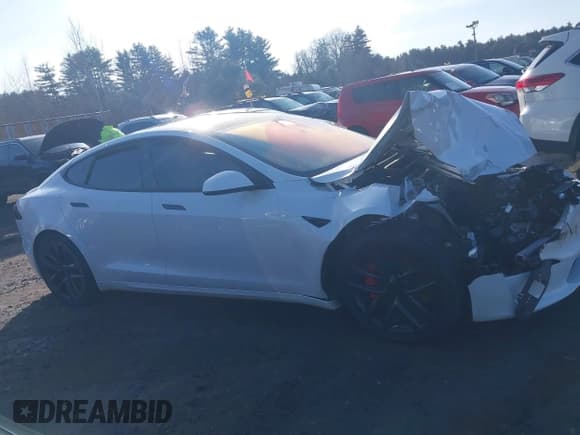 ✅ 2023 Tesla Model S Plaid • VIN: 5YJSA1E64PF512509 • Lot: 41086678. Listed on IAAI with Not provided. Free auction sales archive from the USA and detailed vehicle history report at DreamBid. Image 13.