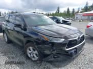 ✅ 2021 Toyota Highlander L • VIN: 5TDBZRBH5MS150596 • Lot: 42298544. Wystawiony na IAAI z przebiegiem 41 038 mil. Bezpłatny archiwum sprzedaży aukcyjnych z USA i szczegółowy raport historii pojazdu na DreamBid. Zdjęcie 6.