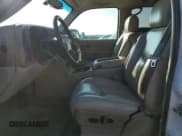 ✅ 2005 Chevrolet Suburban LT • VIN: 3GNFK16Z25G275914 • Лот: 89099315. Опубликован ранее на Copart с пробегом 240 114 миль. Бесплатный доступ к архиву аукционных продаж из США и подробный отчёт об истории автомобиля на DreamBid. Изображение 7.
