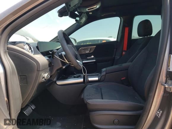 ✅ 2024 Mercedes-Benz GLA 35 AMG • VIN: W1N4N5BB6RJ603646 • Лот: 58213604. Опубликован ранее на Copart с пробегом 1 553 миль. Бесплатный доступ к архиву аукционных продаж из США и подробный отчёт об истории автомобиля на DreamBid. Изображение 7.