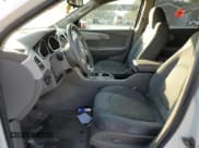 ✅ 2011 Chevrolet Traverse LS • VIN: 1GNKREED8BJ265132 • Lot: 75365154. Wystawiony na Copart z przebiegiem Nie podano. Bezpłatny archiwum sprzedaży aukcyjnych z USA i szczegółowy raport historii pojazdu na DreamBid. Zdjęcie 7.