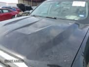 ✅ 2018 Chevrolet Silverado 1500 LT • VIN: 3GCPCREC9JG405137 • Lot: 43514530. Wystawiony na IAAI z przebiegiem 160 339 mil. Bezpłatny archiwum sprzedaży aukcyjnych z USA i szczegółowy raport historii pojazdu na DreamBid. Zdjęcie 6.