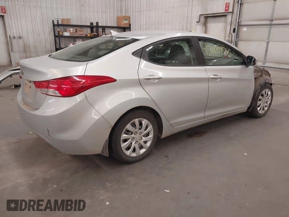 ✅ 2013 Hyundai Elantra GLS • VIN: 5NPDH4AE2DH167500 • Lot: 43160976. Listed on IAAI with 88,476 mi. Free auction sales archive from the USA and detailed vehicle history report at DreamBid. Image 4.