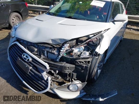 ✅ 2014 Hyundai Veloster Turbo • VIN: KMHTC6AE8EU204087 • Lot: 42105907. Wystawiony na IAAI z przebiegiem 21 685 mil. Bezpłatny archiwum sprzedaży aukcyjnych z USA i szczegółowy raport historii pojazdu na DreamBid. Zdjęcie 6.