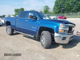 ✅ 2019 Chevrolet Silverado 2500HD LTZ • VIN: 1GC1KTEY1KF220939 • Лот: 42473734. Опубликован ранее на IAAI с пробегом 132 850 миль. Бесплатный доступ к архиву аукционных продаж из США и подробный отчёт об истории автомобиля на DreamBid. Изображение 1.