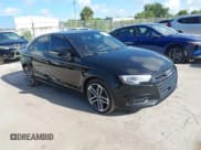 ✅ 2020 Audi A3 Premium • VIN: WAUAUGFF1LA097556 • Lot: 42492398. Wystawiony na IAAI z przebiegiem 39 739 mil. Bezpłatny archiwum sprzedaży aukcyjnych z USA i szczegółowy raport historii pojazdu na DreamBid. Zdjęcie 1.