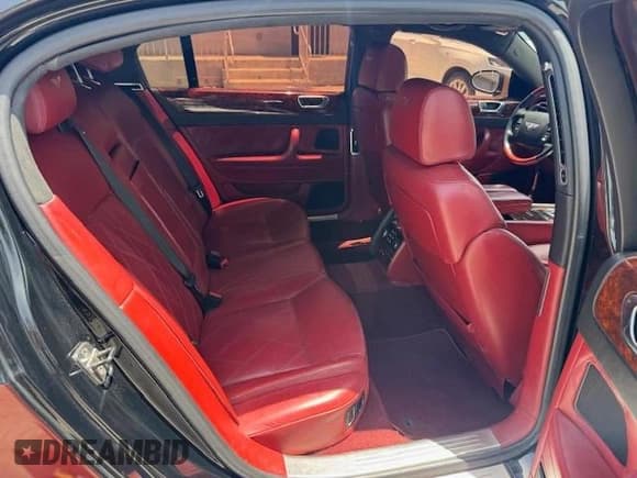 ✅ 2006 Bentley Flying Spur • VIN: SCBBR53W96C031785 • Lot: 69387375. Wystawiony na Copart z przebiegiem 58 606 mil. Bezpłatny archiwum sprzedaży aukcyjnych z USA i szczegółowy raport historii pojazdu na DreamBid. Zdjęcie 10.