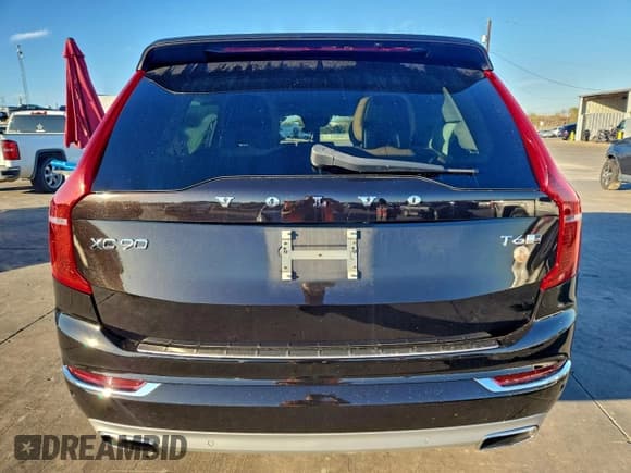 ✅ 2016 Volvo XC90 T6 Inscription • VIN: YV4A22PL6G1085499 • Lot: 94067365. Listed on Copart with 125,113 mi. Free auction sales archive from the USA and detailed vehicle history report at DreamBid. Image 6.