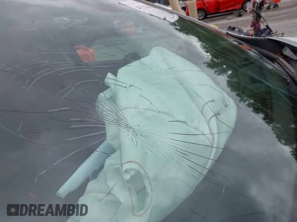 2020 Chevrolet Equinox LT with VIN 2GNAXUEV2L6171623, listed as a IAAI auction lot 43382874 with 59,908 mi miles and . Bid and sale history available at DreamBid. Image 22.