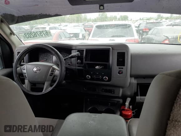 ✅ 2016 Nissan NV SL • VIN: 1N6BF0KY1GN811763 • Lot: 67576203. Wystawiony na Copart z przebiegiem 108 424 mil. Bezpłatny archiwum sprzedaży aukcyjnych z USA i szczegółowy raport historii pojazdu na DreamBid. Zdjęcie 8.