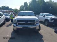 ✅ 2008 Chevrolet Silverado 2500HD 1LT • VIN: 1GCHK29618E211352 • Lot: 42259796. Wystawiony na IAAI z przebiegiem 391 261 mil. Bezpłatny archiwum sprzedaży aukcyjnych z USA i szczegółowy raport historii pojazdu na DreamBid. Zdjęcie 12.