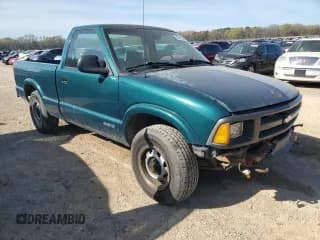✅ 1996 Chevrolet S-10 • VIN: 1GCCT14WXT8135551 • Лот: 50912545. Опубликован ранее на Copart с пробегом 163 135 миль. Бесплатный доступ к архиву аукционных продаж из США и подробный отчёт об истории автомобиля на DreamBid. Изображение 4.