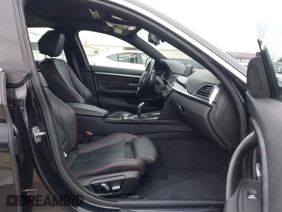 ✅ 2019 BMW 4 Series 430i xDrive • VIN: WBA4J3C50KBL09320 • Lot: 41677736. Listed on IAAI with 73,277 mi. Free auction sales archive from the USA and detailed vehicle history report at DreamBid. Image 5.