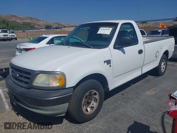 ✅ 2003 Ford F-150 XL • VIN: 2FTPF17Z03CA86883 • Lot: 42169915. Listed on IAAI with Not provided. Free auction sales archive from the USA and detailed vehicle history report at DreamBid. Image 2.
