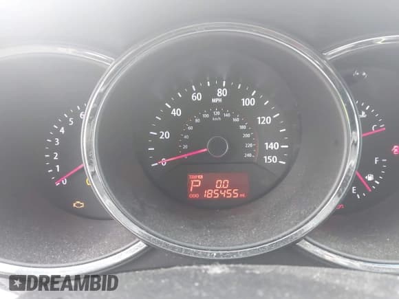 ✅ 2013 Kia Sorento LX • VIN: 5XYKTDA22DG327524 • Lot: 43906346. Listed on IAAI with 185,455 mi. Free auction sales archive from the USA and detailed vehicle history report at DreamBid. Image 7.