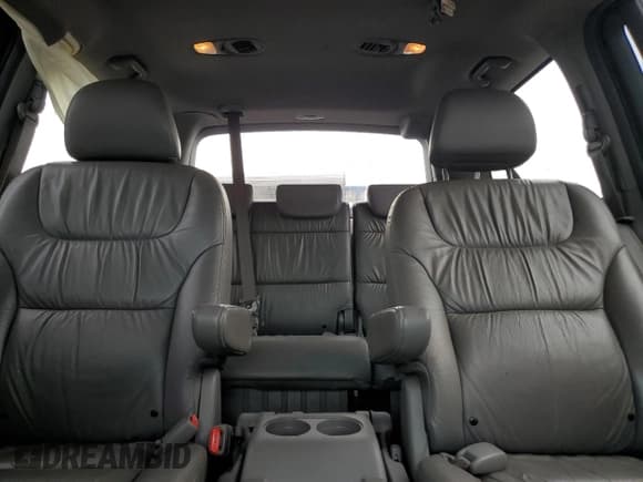 ✅ 2010 Honda Odyssey EX-L • VIN: 5FNRL3H76AB071109 • Lot: 70342294. Wystawiony na Copart z przebiegiem 187 872 mil. Bezpłatny archiwum sprzedaży aukcyjnych z USA i szczegółowy raport historii pojazdu na DreamBid. Zdjęcie 10.