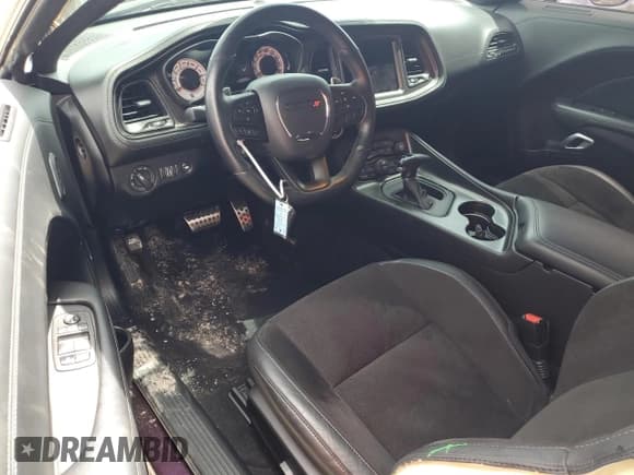 ✅ 2021 Dodge Challenger R/T Scat Pack • VIN: 2C3CDZFJ5MH645142 • Lot: 58647273. Wystawiony na Copart z przebiegiem 11 053 mil. Bezpłatny archiwum sprzedaży aukcyjnych z USA i szczegółowy raport historii pojazdu na DreamBid. Zdjęcie 8.