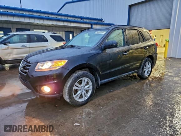 ✅ 2011 Hyundai Santa Fe Limited • VIN: 5XYZKDAG3BG034211 • Lot: 94480555. Listed on Copart with 108,798 mi. Free auction sales archive from the USA and detailed vehicle history report at DreamBid. Image 1.