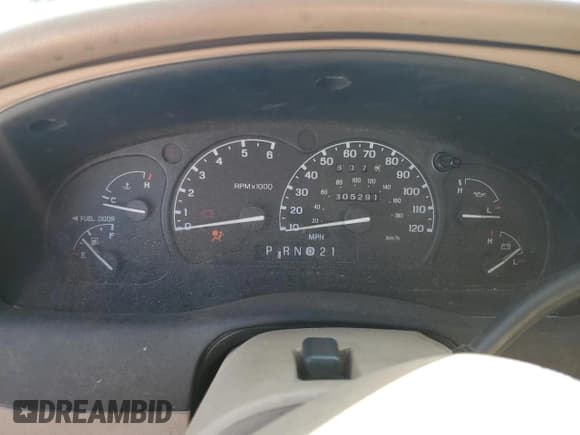 ✅ 2000 Ford Explorer • VIN: 1FMDU64P6YZA48430 • Lot: 44578445. Listed on Copart with 305,291 mi. Free auction sales archive from the USA and detailed vehicle history report at DreamBid. Image 9.