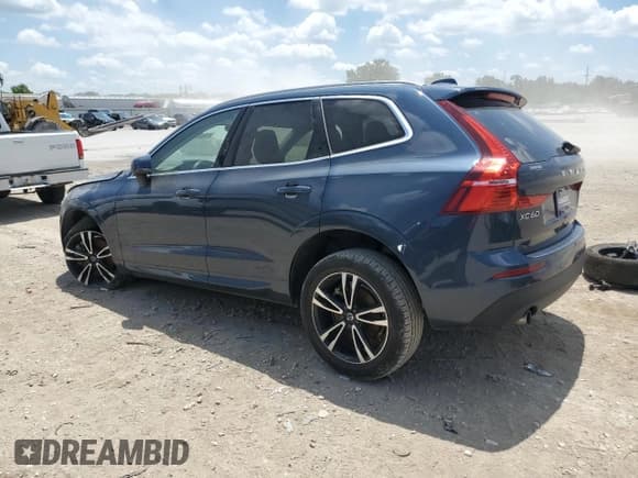 ✅ 2020 Volvo XC60 Momentum • VIN: YV4A22RK3L1494087 • Лот: 61652465. Опубликован ранее на Copart с пробегом 78 045 миль. Бесплатный доступ к архиву аукционных продаж из США и подробный отчёт об истории автомобиля на DreamBid. Изображение 2.