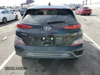 2023 Hyundai Kona SE z VIN KM8K23AG3PU166172, wystawiony jako Copart lot #43836833 z przebiegiem 5 169 mil mil oraz . Historia ofert i sprzedaży dostępna na DreamBid. Obrazek 6.