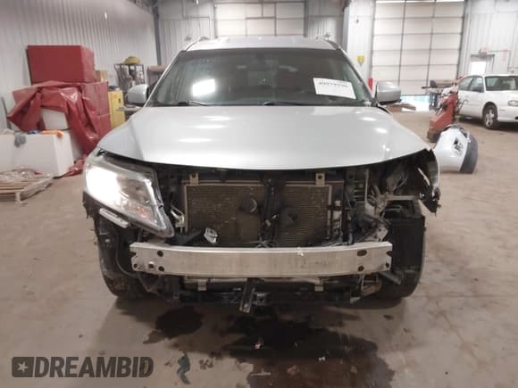 ✅ 2016 Nissan Pathfinder S • VIN: 5N1AR2MM6GC656825 • Лот: 40979596. Опубликован ранее на IAAI с пробегом 135 110 миль. Бесплатный доступ к архиву аукционных продаж из США и подробный отчёт об истории автомобиля на DreamBid. Изображение 12.