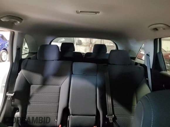 ✅ 2018 Kia Sorento LX • VIN: 5XYPGDA34JG345778 • Lot: 80525755. Wystawiony na Copart z przebiegiem 63 143 mil. Bezpłatny archiwum sprzedaży aukcyjnych z USA i szczegółowy raport historii pojazdu na DreamBid. Zdjęcie 10.