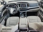 ✅ 2019 Toyota Highlander LE • VIN: 5TDZARFH2KS056978 • Лот: 63286795. Опубликован ранее на Copart с пробегом 81 039 миль. Бесплатный доступ к архиву аукционных продаж из США и подробный отчёт об истории автомобиля на DreamBid. Изображение 8.