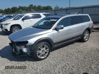 ✅ 2016 Volvo XC70 T5 Drive-E Premier • VIN: YV440MBK7G1255561 • Lot: 80126065. Listed on Copart with 137,828 mi. Free auction sales archive from the USA and detailed vehicle history report at DreamBid. Image 1.