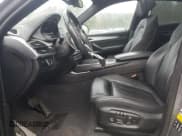 ✅ 2018 BMW X6 xDrive50i • VIN: 5UXKU6C50J0Z66503 • Lot: 86479685. Wystawiony na Copart z przebiegiem 110 887 mil. Bezpłatny archiwum sprzedaży aukcyjnych z USA i szczegółowy raport historii pojazdu na DreamBid. Zdjęcie 7.