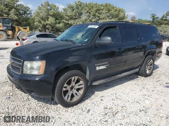 2013 Chevrolet Suburban LT с VIN 1GNSKJE79DR169165, выставлен на аукционе Copart как лот 89437395 с пробегом 314 051 миль миль и Списание • Salvage title. История ставок и продаж доступна на DreamBid. Изображение 1.